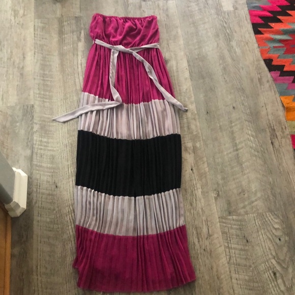 ✨NWT✨ YA LOS ANGELES Strapless Striped Maxi - Picture 3 of 6